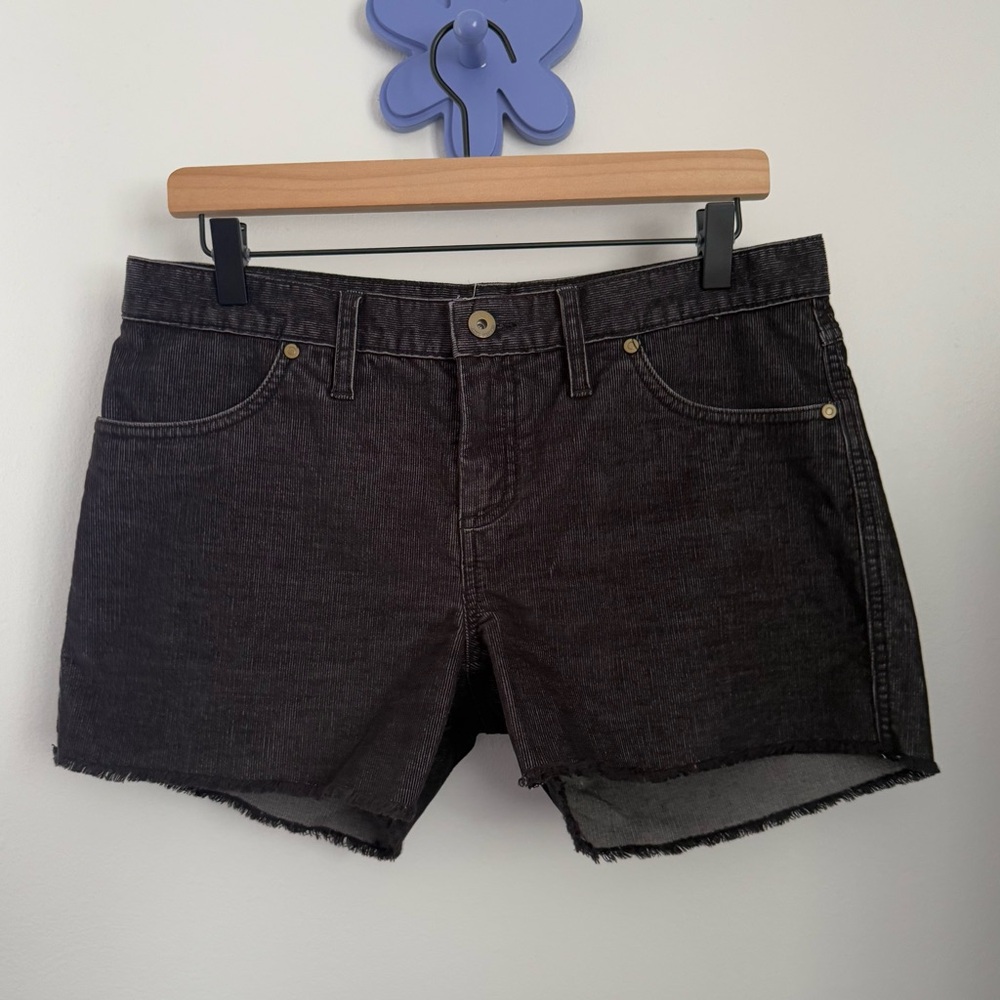 Carve Designs 6 Oahu Shorts Relaxed Black Corduroy Cut Off Mid Rise - Picture 2 of 6